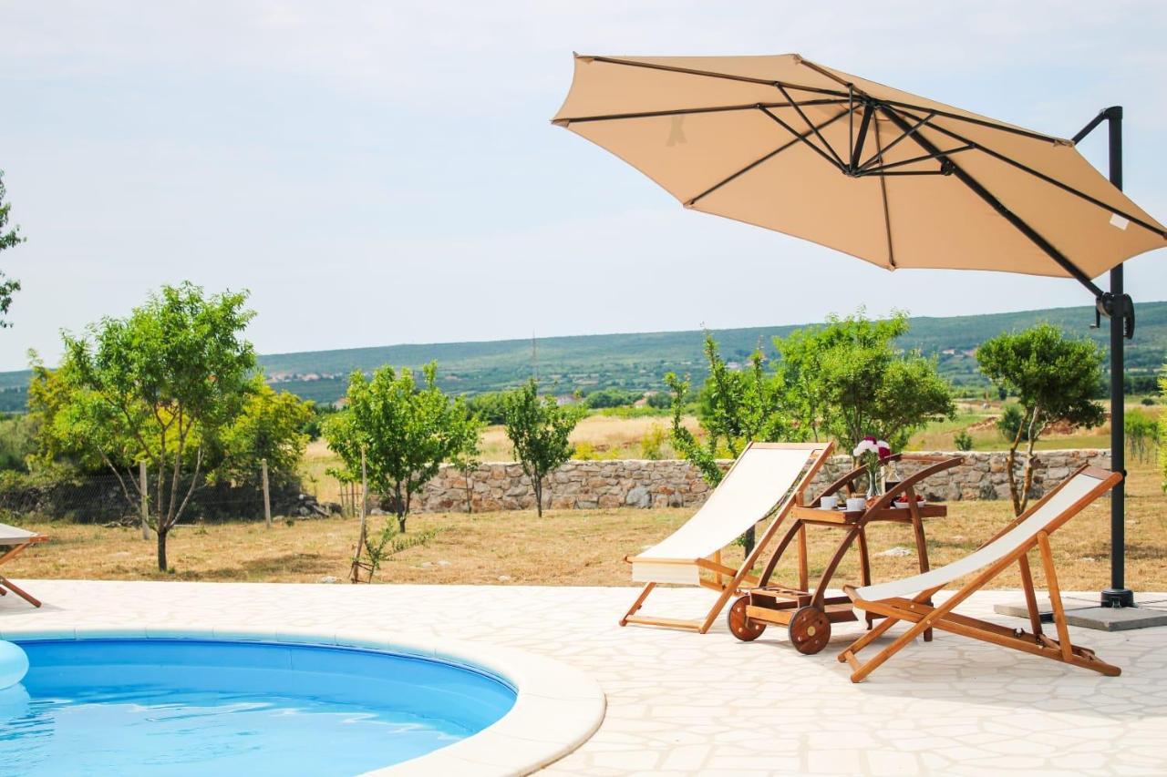 Villa Stone Pearl With Heated Swimming Pool Sveti Filip i Jakov Exterior photo